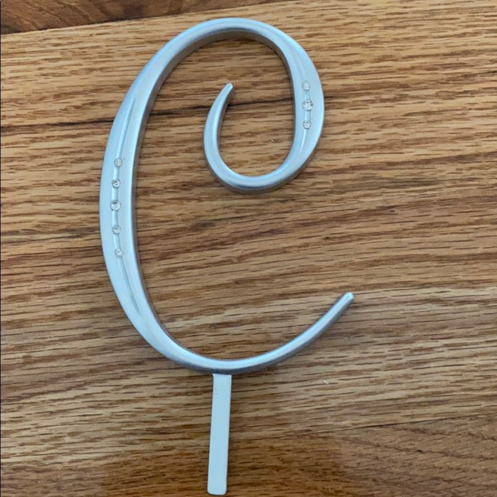 Cake topper “C”
